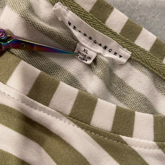 Jane + Delancey Size XL Banded Sleeve Crew Neck Green White Stripe Terry Top - Picture 6 of 10